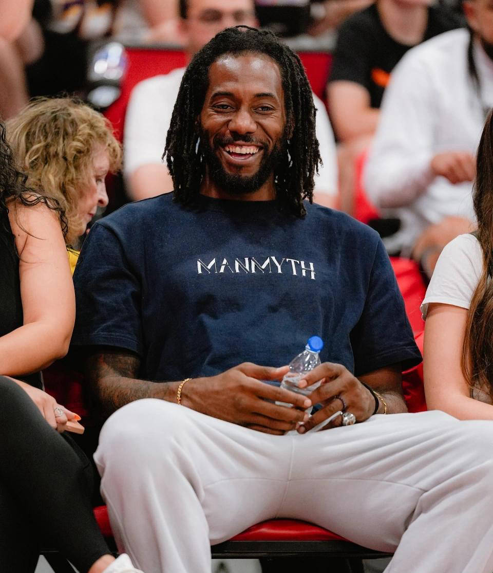 塞尔维亚主帅：西蒙尼是我的榜样，他是个伟大的领袖（塞尔维亚主帅称西蒙尼为榜样：他是一位伟大领袖）