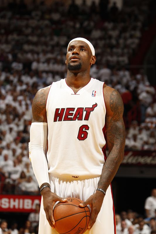 西甲战报：博耶点射制胜，阿拉维斯1-0险胜皇家社会（西甲战报：博耶点球建功，阿拉维斯1-0力克皇家社会）