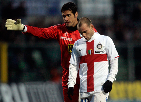 愿无大碍！英冠查尔顿vs朴茨茅斯因看台球迷昏迷不醒腰斩（祈愿平安！英冠查尔顿对阵朴茨茅斯因看台球迷昏迷比赛中止）