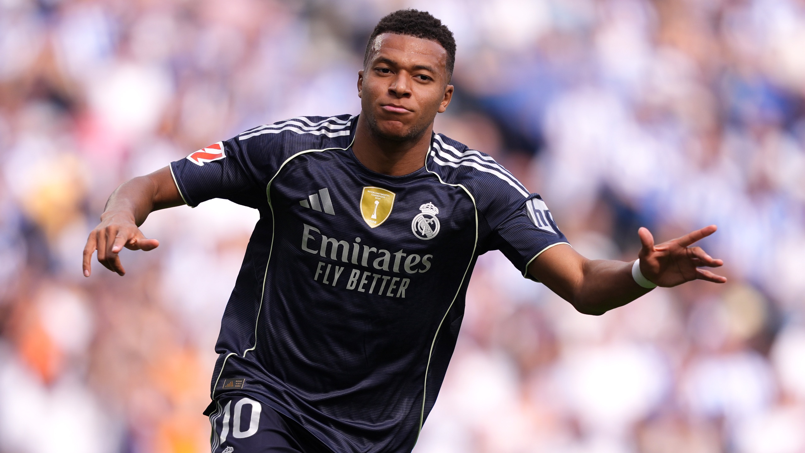 NBA战报：波尔津吉斯29分7板，老鹰115-98轻取鹈鹕（NBA赛报：波尔津吉斯砍下29分7篮板，老鹰115-98轻松击败鹈鹕）