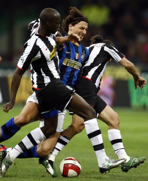 每体：伯纳乌球场转型为活动中心，皇马预计获得创纪录收入（每体：伯纳乌升级为多功能活动中心，皇马营收有望刷新纪录）