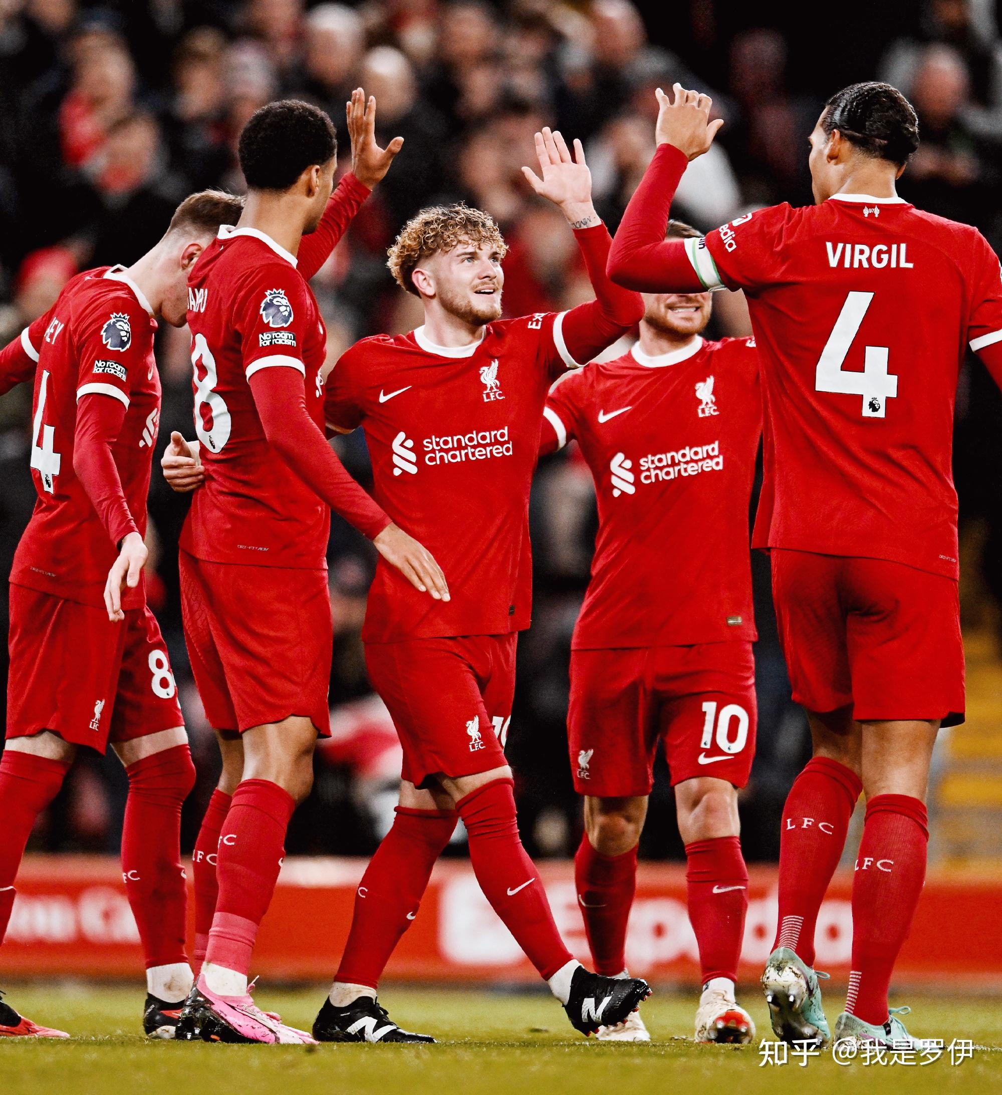 萨里：建议把VAR设备放的离替补席远一点，裁判需要冷静判断（萨里：应将VAR设备远离替补席，便于裁判冷静判罚）