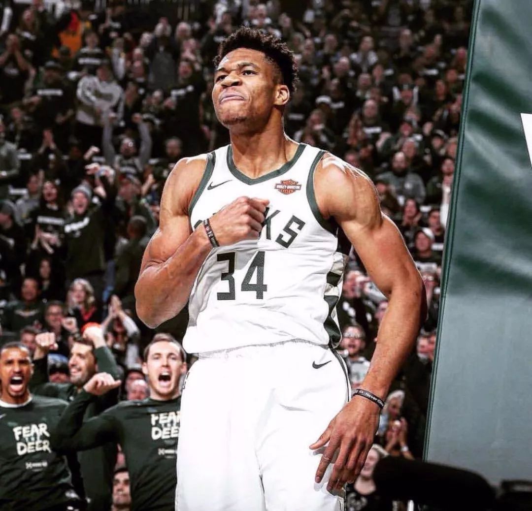 NBA交易市场动态：湖人完成外援引进（NBA交易最新进展：湖人签下外援）