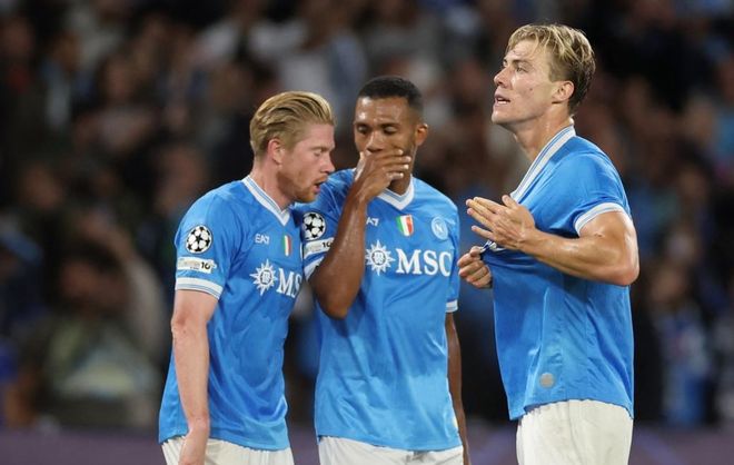 斯基拉：安古伊萨左大腿股二头肌严重撕裂，预计将缺阵40天（斯基拉：安古伊萨左大腿股二头肌重度撕裂，预计休战约40天）