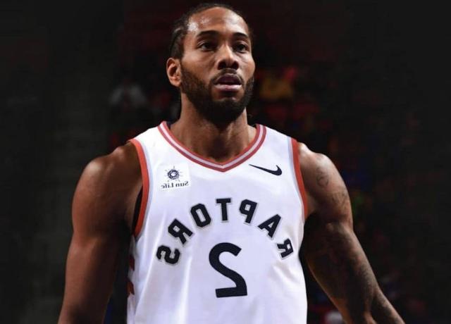 足球之所以迷人，就在这里（这，正是足球的魅力）